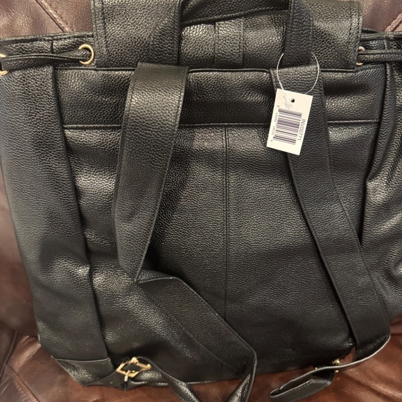 Backpack - Picture 2 of 4